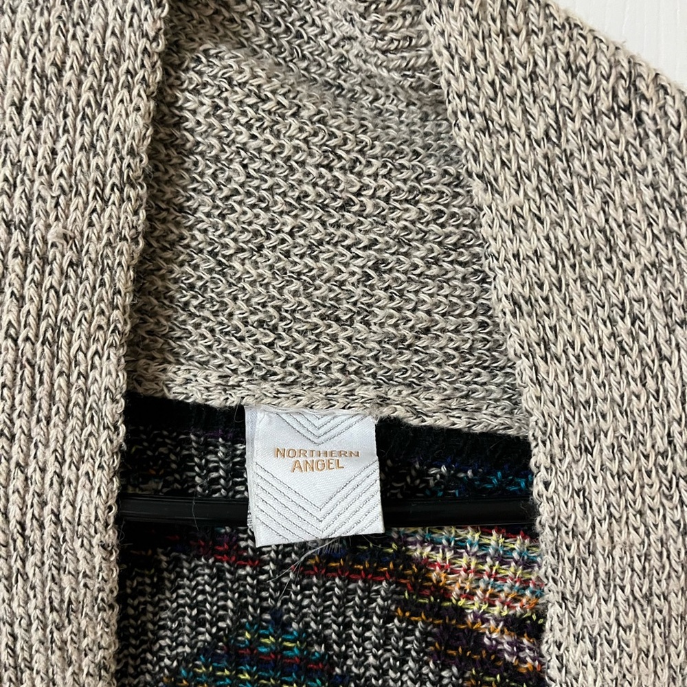 Multicolor Patterned Women's Sweater - Picture 4 of 5